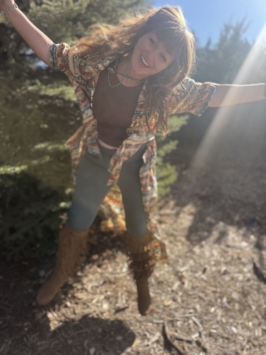 Kristirae dancing in the trees